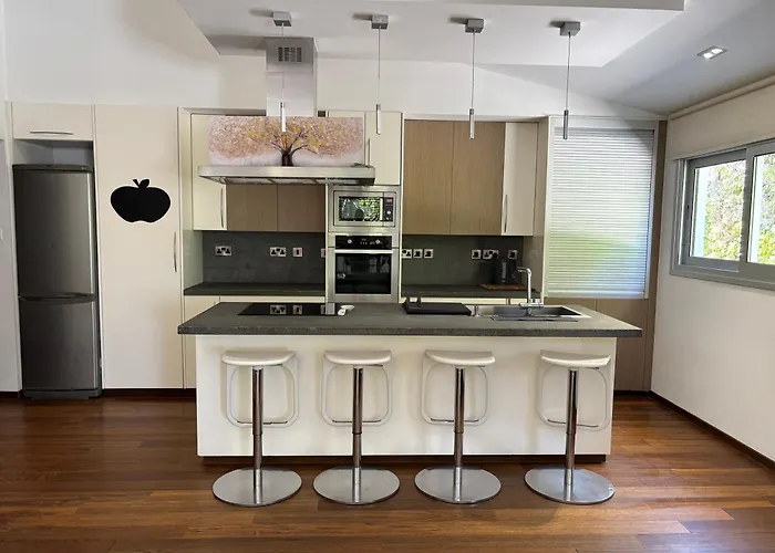 Prázdninový dům 3 Bedroom Oceanfront Oasis For Memorable Vacations Voroklini