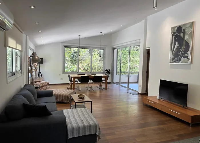 3 Bedroom Oceanfront Oasis For Memorable Vacations 度假居 沃罗里尼