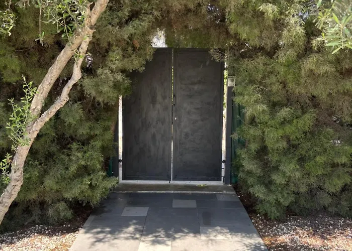 3 Bedroom Oceanfront Oasis For Memorable Vacations 度假居